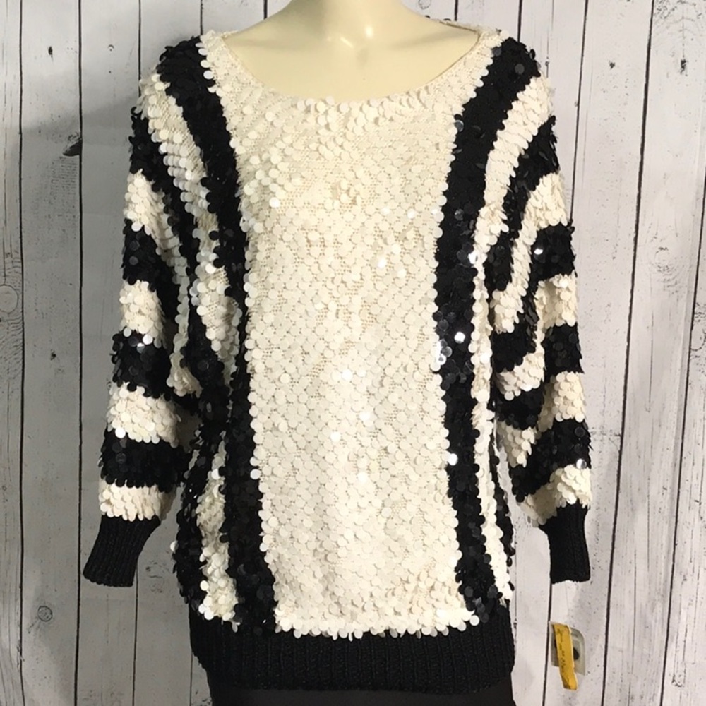 Original tags Vintage Nannell sequins hand knitted sweater never worn embellish